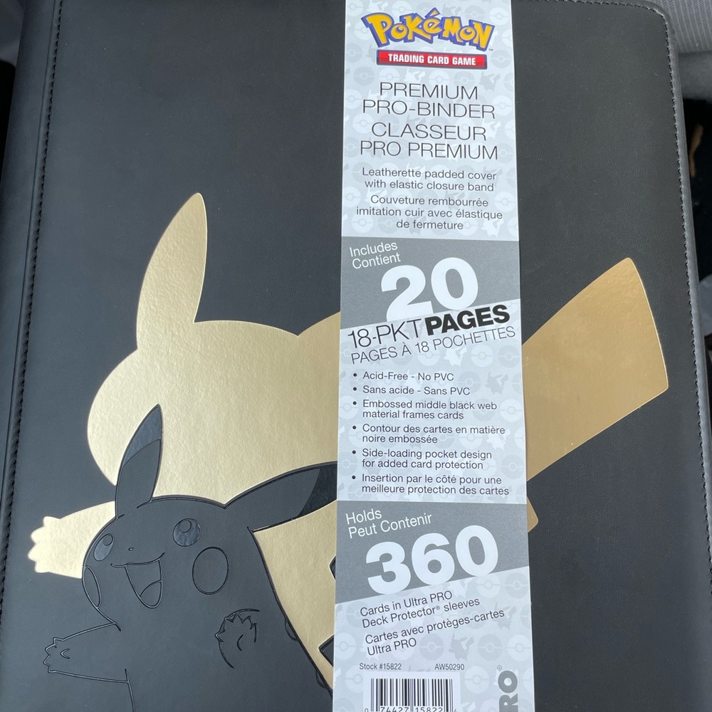 Premium pro binder rare to find! Holds 360 cards…